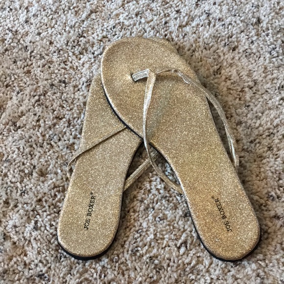 Women’s Flip Flops - Picture 2 of 3